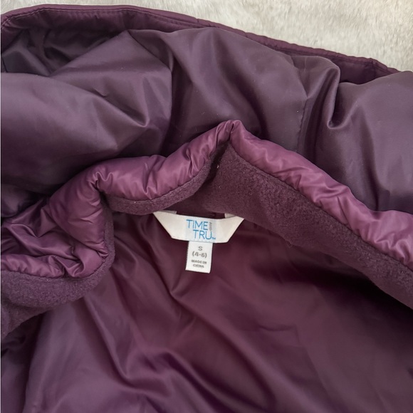 Time & Tru Purple puffer jacket - Picture 3 of 3